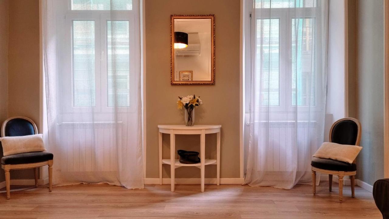 La Casa Dei Leoni Apartment ตรีเอสเต ภายนอก รูปภาพ